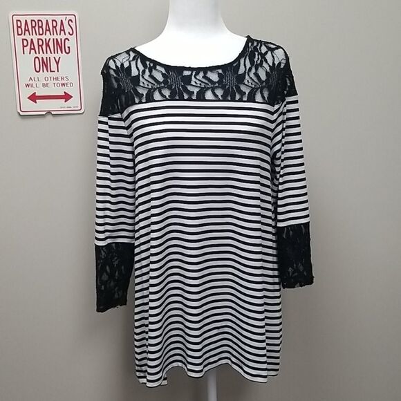 CHICO'S 3/4 SLEEVES BLACK AND WHITE STRIPES TOP - Picture 1 of 7